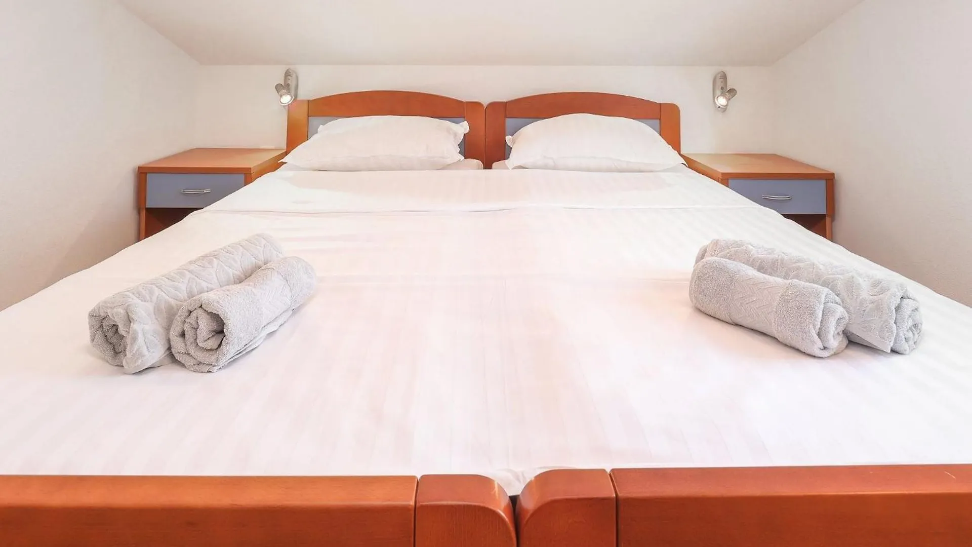 Apartment Peaceful Nature Retreat Near Krk Town With Bbq And Parking Vrh